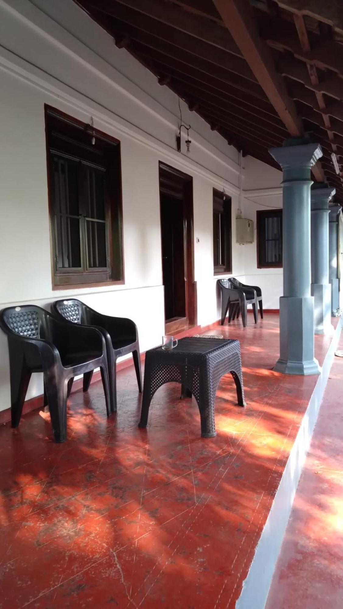 Bed and Breakfast Perch Next Door Kannur Esterno foto