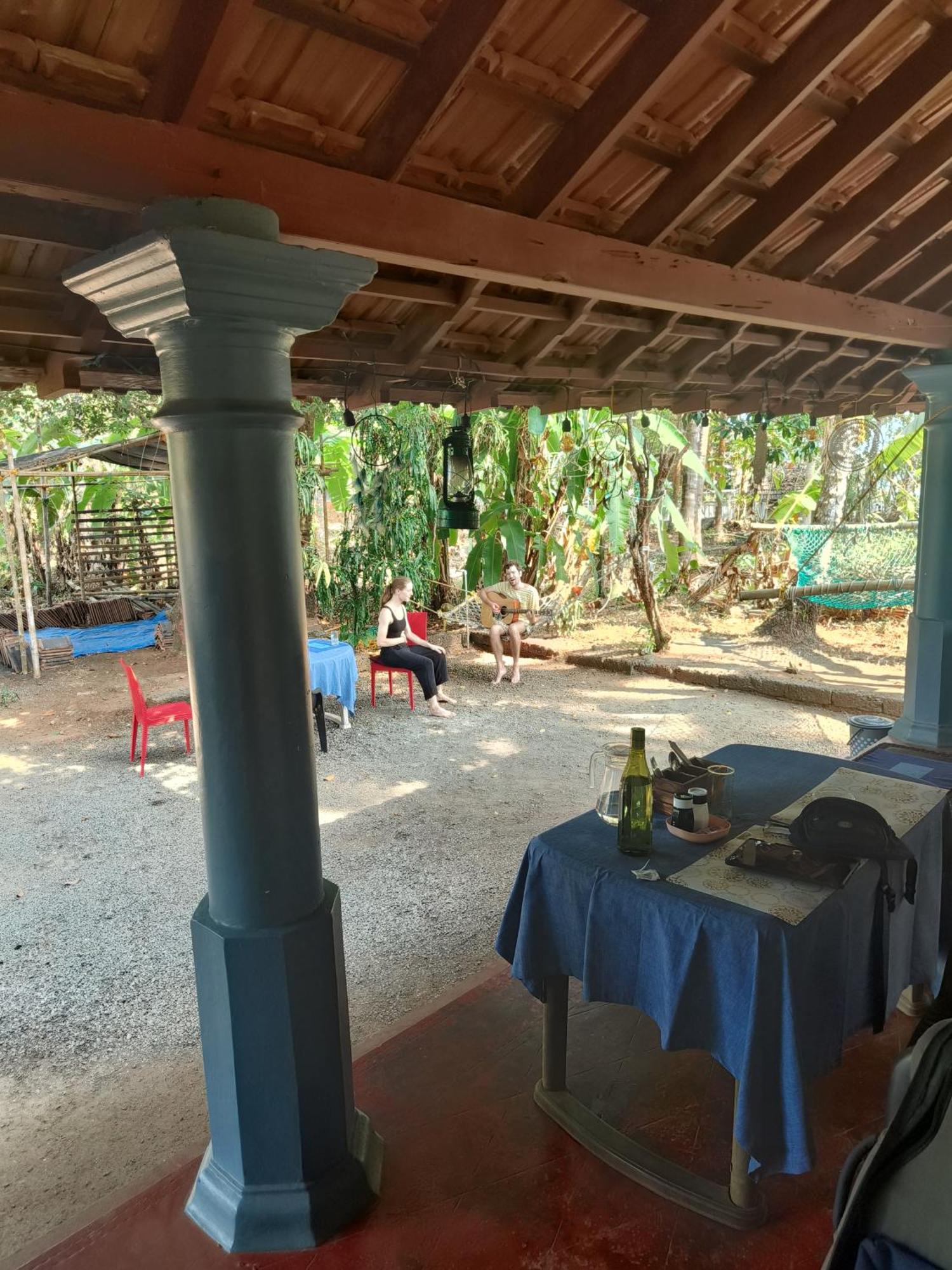 Bed and Breakfast Perch Next Door Kannur Esterno foto