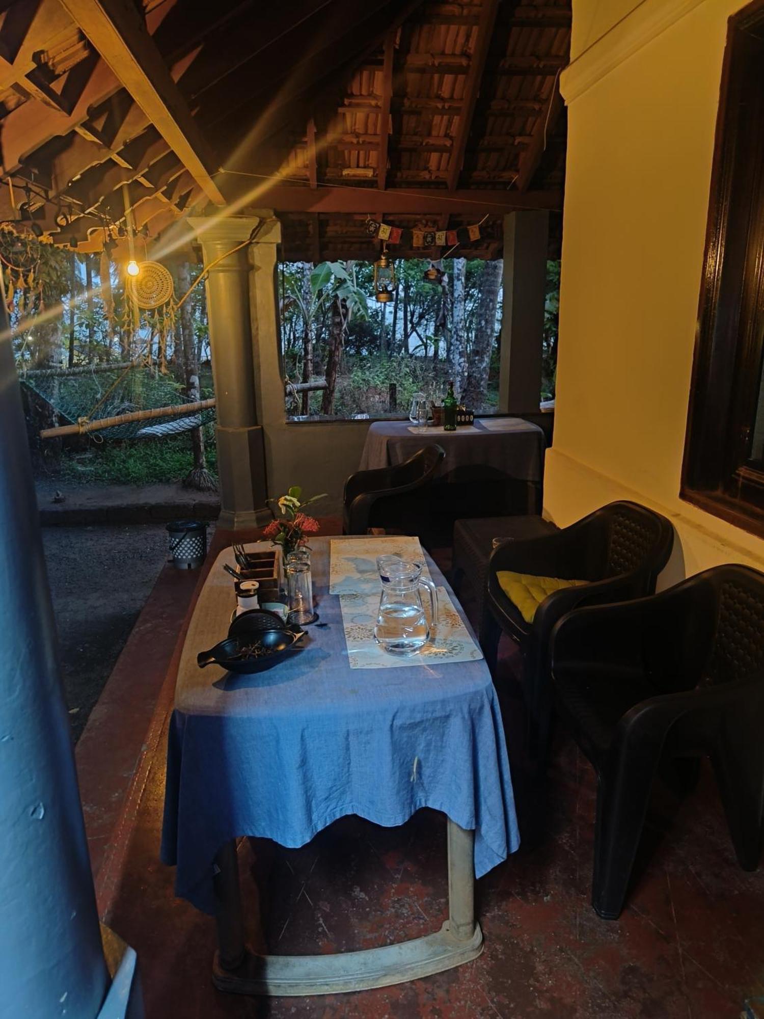 Bed and Breakfast Perch Next Door Kannur Esterno foto